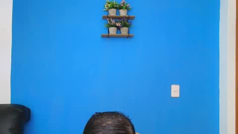 Snapshot of christopher_w chatting on 02-18-25, 01:32 Christopher online show from 02-18-25, 01:32