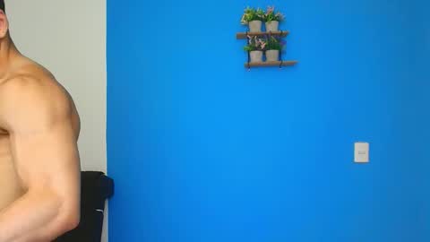 Snapshot of christopher_w chatting on 09-16-25, 09:38 Christopher online show from 09-16-25, 09:38