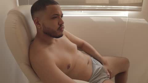 Snapshot of christopherdav chatting on 11-24-25, 08:08 Chris online show from 11-24-25, 08:08