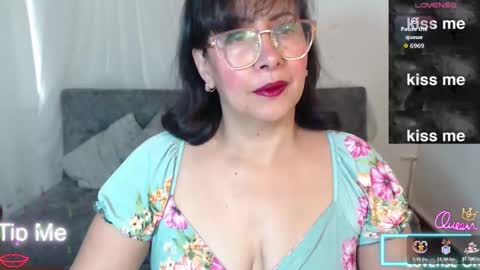 Snapshot of christy_ant chatting on 02-05-26, 05:39 Christy online show from 02-05-26, 05:39