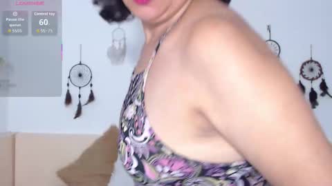 Snapshot of christy_ant chatting on 02-06-26, 08:23 Christy online show from 02-06-26, 08:23