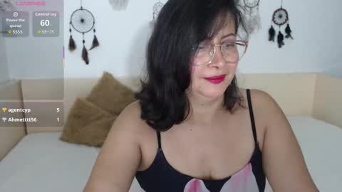 Snapshot of christy_ant chatting on 02-07-26, 05:27 Christy online show from 02-07-26, 05:27