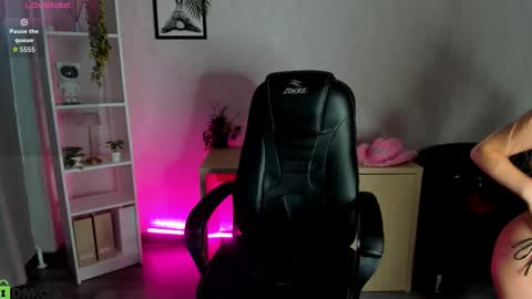 hristy3 online show from 09-09-25, 12:54