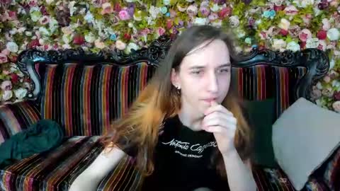 Snapshot of chrisybev chatting on 06-24-26, 07:46 chrisybev online show from 06-24-26, 07:46