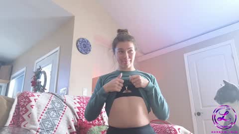 Snapshot of chroniclove chatting on 12-05-24, 06:55 Marley online show from 12-05-24, 06:55