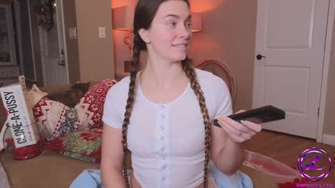 Snapshot of chroniclove chatting on 12-13-24, 12:31 Marley online show from 12-13-24, 12:31