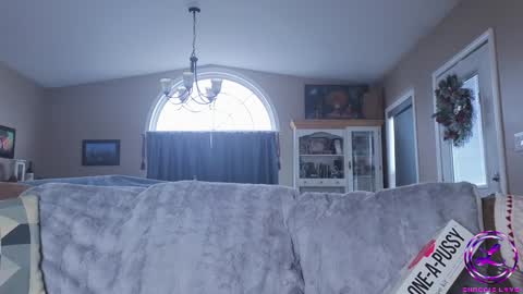 Snapshot of chroniclove chatting on 12-20-24, 04:46 Marley online show from 12-20-24, 04:46