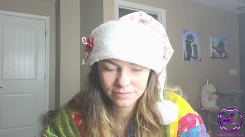 Snapshot of chroniclove chatting on 12-23-24, 01:24 Marley online show from 12-23-24, 01:24