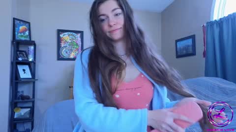 Snapshot of chroniclove chatting on 02-23-26, 07:33 Marley online show from 02-23-26, 07:33