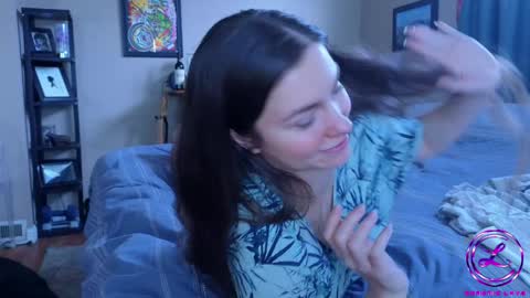 Snapshot of chroniclove chatting on 03-12-26, 06:14 Marley online show from 03-12-26, 06:14