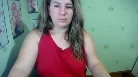 Snapshot of chrystalbella chatting on 12-15-24, 07:24 Diana online show from 12-15-24, 07:24