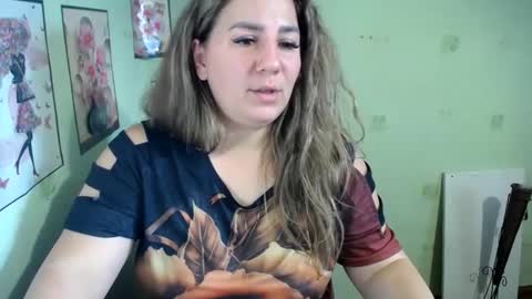 Snapshot of chrystalbella chatting on 02-07-25, 12:06 Diana online show from 02-07-25, 12:06