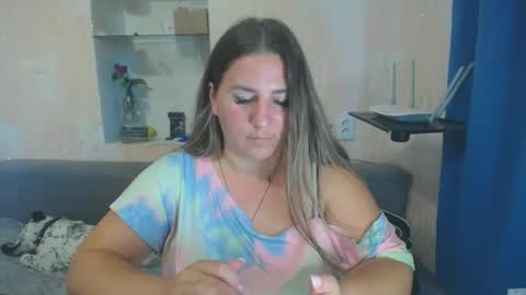 Snapshot of chrystalbella chatting on 09-11-25, 03:12 Diana online show from 09-11-25, 03:12