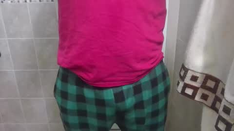 Snapshot of chubbycub14 chatting on 02-16-25, 04:42 chubbycub14 online show from 02-16-25, 04:42