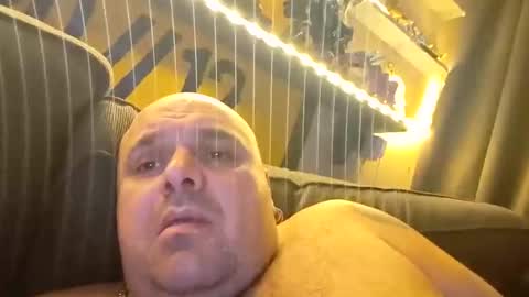 chubbyman40 online show from 05-02-26, 08:03