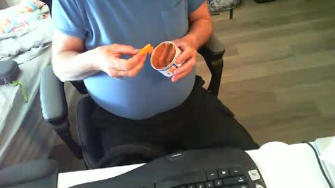 Snapshot of chubtoy chatting on 03-10-25, 07:40 chubtoy online show from 03-10-25, 07:40