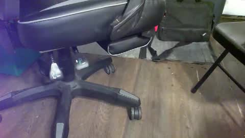 Snapshot of chubtoy chatting on 02-19-26, 12:50 chubtoy online show from 02-19-26, 12:50