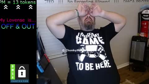 Snapshot of chunkymonkey420 chatting on 03-01-25, 03:43 Spencer Smokey Bear online show from 03-01-25, 03:43