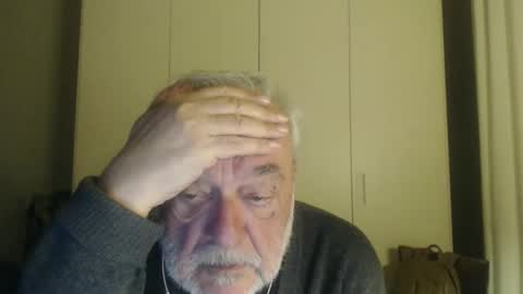 Snapshot of ciaoamoremio4 chatting on 02-09-25, 02:17 ciaoamoremio4 online show from 02-09-25, 02:17