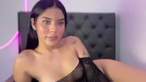 Snapshot of ciaxxxmendez chatting on 06-15-26, 09:22 ciaxxmendezz online show from 06-15-26, 09:22