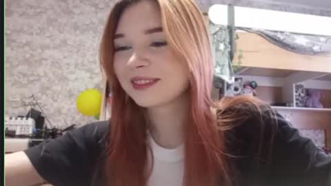 Hello Eva here   Help me to make 100 thumbs up 333 online show from 10-21-25, 09:10