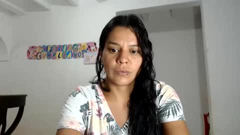 Snapshot of cielonoir04 chatting on 06-11-26, 03:15 Cielo Noir online show from 06-11-26, 03:15