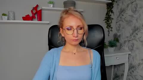 Cinderella online show from 03-16-26, 06:28