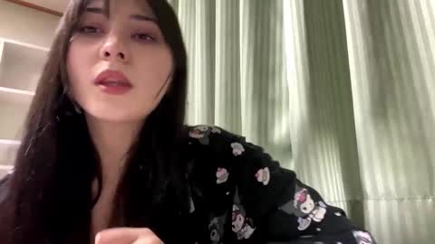 Snapshot of cindieknous chatting on 03-30-26, 07:20 Lin online show from 03-30-26, 07:20