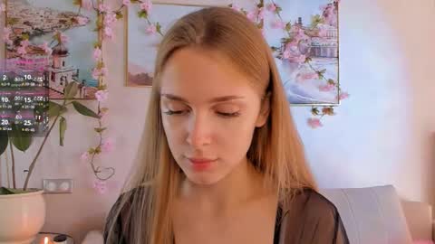 Snapshot of cindyreming chatting on 10-22-25, 06:46 Im Cindy online show from 10-22-25, 06:46
