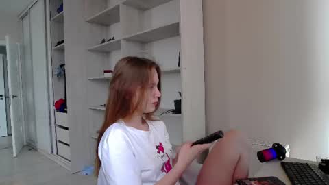Cindy online show from 07-06-26, 08:44