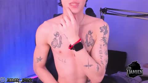 Snapshot of cinnamon_boyxxx chatting on 09-25-25, 01:53 David     Independent Model online show from 09-25-25, 01:53