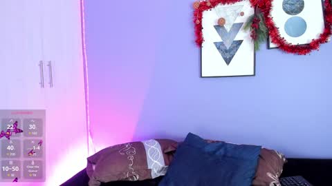 Snapshot of cinnamon_kyla chatting on 12-12-24, 06:53 cinnamon_kyla online show from 12-12-24, 06:53