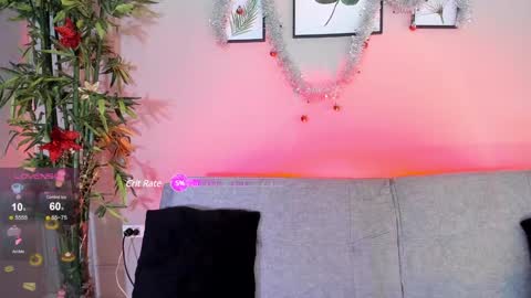 Snapshot of cinnamon_kyla chatting on 12-30-24, 06:27 cinnamon_kyla online show from 12-30-24, 06:27