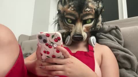 Snapshot of cinnanicos chatting on 09-09-25, 05:18 Nicky online show from 09-09-25, 05:18