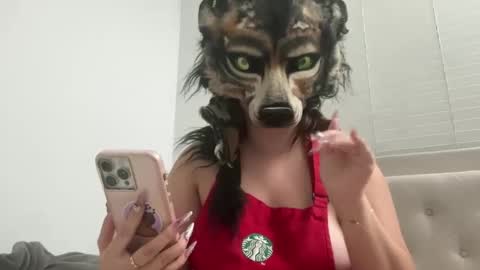 Snapshot of cinnanicos chatting on 09-18-25, 04:36 Nicky online show from 09-18-25, 04:36