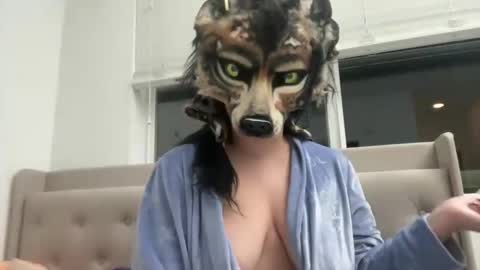 Snapshot of cinnanicos chatting on 11-07-25, 06:46 Nicky online show from 11-07-25, 06:46