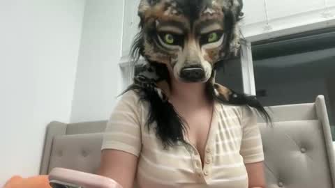 Snapshot of cinnanicos chatting on 11-08-25, 06:57 Nicky online show from 11-08-25, 06:57