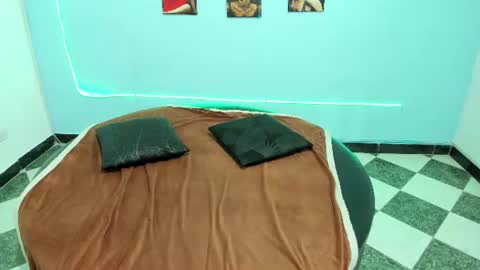 Cinthya online show from 06-17-26, 05:58