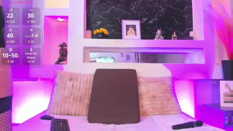 Cinthya  online show from 03-17-26, 12:41