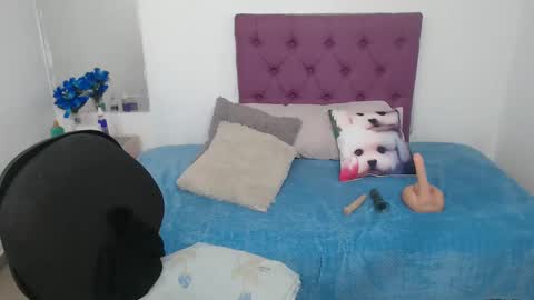 cinthyagomez6 online show from 01-24-25, 11:37