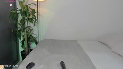 Sofia OF    online show from 04-28-26, 02:11