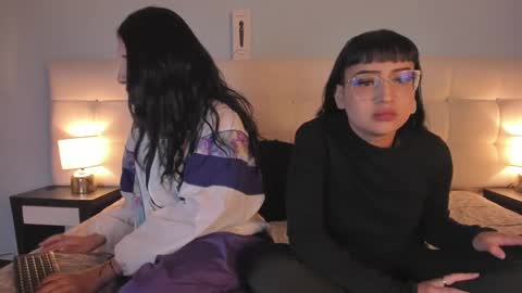 Snapshot of cintya_kors chatting on 02-01-25, 03:08 Cintya online show from 02-01-25, 03:08