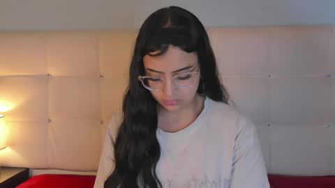 Snapshot of cintya_kors chatting on 03-04-25, 07:11 Cintya online show from 03-04-25, 07:11