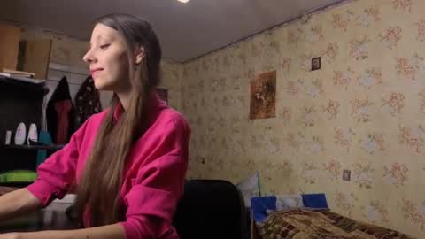 Snapshot of cirabonnet chatting on 11-04-25, 09:19 Lisa Salivan online show from 11-04-25, 09:19