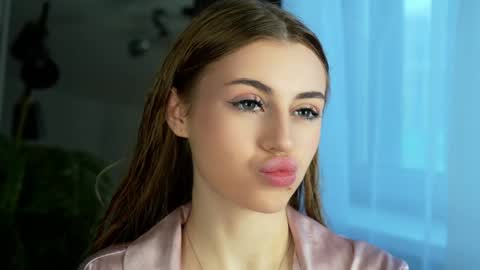 Sandy online show from 12-14-24, 05:18