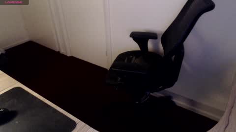 Snapshot of citroneee chatting on 02-01-25, 02:37 Citrono online show from 02-01-25, 02:37