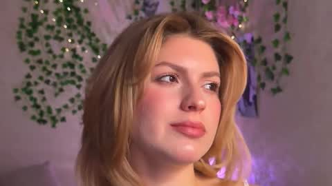 Snapshot of citruska chatting on 11-30-25, 03:05 karina online show from 11-30-25, 03:05