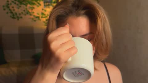 Snapshot of citruska chatting on 12-20-25, 04:47 karina online show from 12-20-25, 04:47