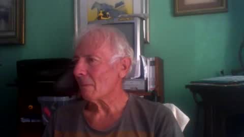 Snapshot of ciuk chatting on 09-24-25, 03:26 ciuk online show from 09-24-25, 03:26