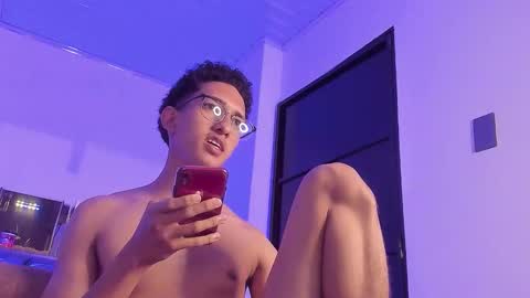 cj_davis1 online show from 11-29-25, 04:15